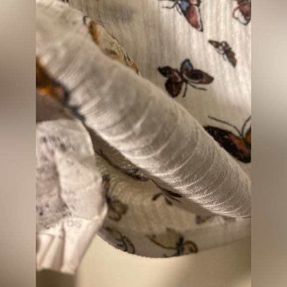 Fashion Nova Butterfly White Printed Long Sleeve Top Small - Picture 4 of 5